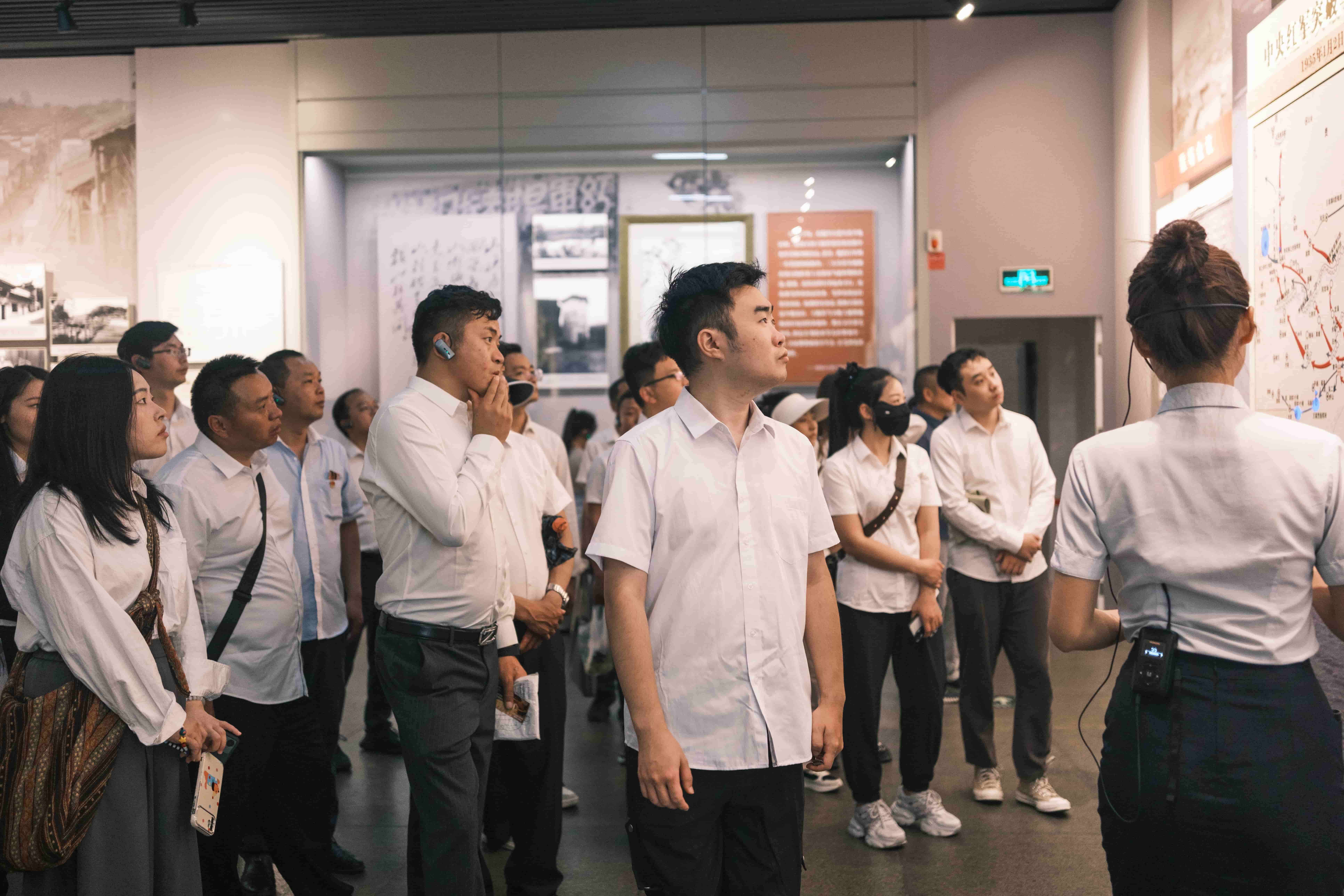 1753428978176129.jpg 1753428978176129.jpg